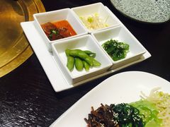 -山川小町·极番烧肉(新地假日广场店)
