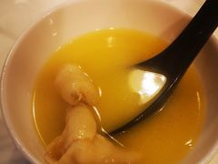 -鲜入围煮花胶鸡海鲜火锅