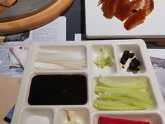 酥不腻烤鸭-小大董·烤鸭(观景餐厅·南京西路店)