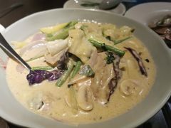 -大头虾越式风味餐厅(光明广场店)