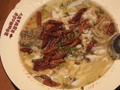 -鱼亨小鲜酸菜鱼(大信店)