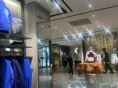 -ARC'TERYX始祖鸟(北京王府中环店)