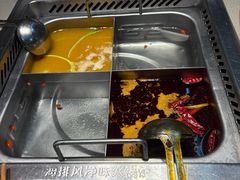 岭南黄猪肚鸡火锅-海底捞火锅(杭州滨江九宜城店)
