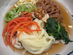 -江城小馆陕南妈妈菜·全球旅行餐厅(钟楼店)