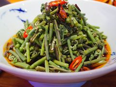 -山河屯铁锅炖(哈西站店)
