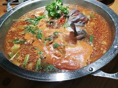 -野山舂·贵州现舂酸汤火锅(鸿通城店)