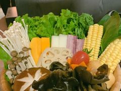 -湊湊火锅·茶憩(新中关购物中心店)