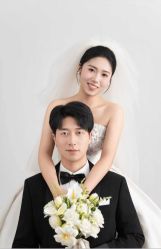 -雪中彩影婚纱摄影·微光艺术中心