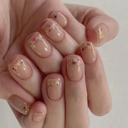 -悦指间美甲美睫