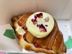 波本威士忌树莓可颂-PAOPAO Bakery&Café(港汇店)