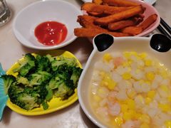 -汤城小厨•粤菜•靓汤(西直门凯德MALL店)