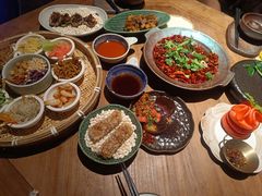 -包整·丝娃娃(一览甲秀楼风景店)