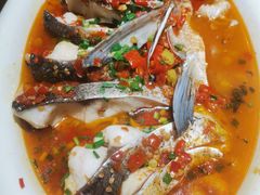 老坛剁椒鱼头-洞庭渔人(沙湾店)