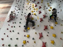 -山之巅攀岩馆(太古城店)