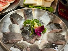 -围炉肉舍•炭烤活鳗•丹东海鲜烤肉(步行街店)