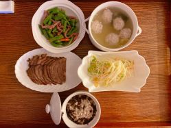 -大美母婴月子中心