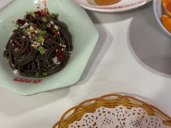 -何师傅美蛙鱼头(汉街店)