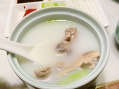 鸭架煲汤-泰钰丰烤鸭.天津菜(开发区店)