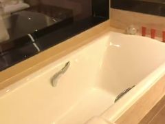 -广州花都皇冠假日酒店