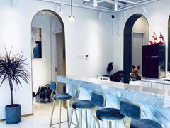 -Fridi Patisserie Cafe