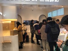 门面-兰熊鲜奶(西直门凯德mall店)