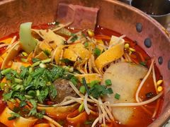 -成都你六姐·牛肉冒菜(上海环宇荟店)