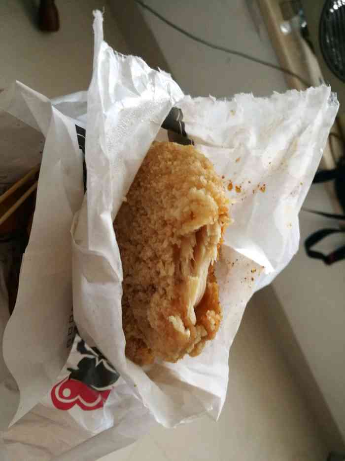 打分 点的外卖.爆浆芝士鸡排一如既往地好吃.