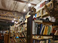 -斯多格书乡(北京大学畅春园店)