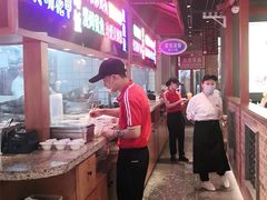 -怪噜范·老贵阳街头名小吃(数博万达店)