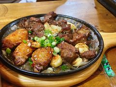 -老东镇啤酒屋海鲜加工·蒸汽海鲜·海鲜烧烤(台东店)