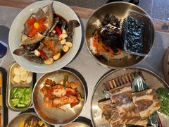 -草家酱蟹炭火烤肉店(珲春南路一店)