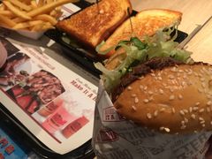 -The Habit Burger Grill 哈比特汉堡(复兴soho店)