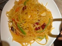 -耶里夏丽·新疆菜·28年喀什老馆(田林东路店)