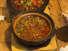 -有红鸡毛店·砂锅菜(抚琴夜市店)