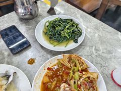 -四川小胡子海鲜(丁村万人海鲜广场店)