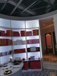 -PE SALON 