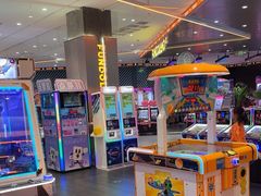 -反斗乐园π·电玩·高空拓展·蹦床(龙华天虹店)