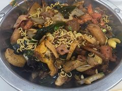 -老五麻辣香锅(盘锦花园店)