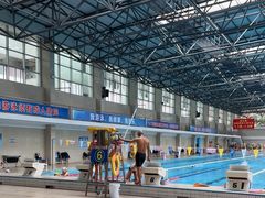 -奥冠体育华师附中恒温游泳馆