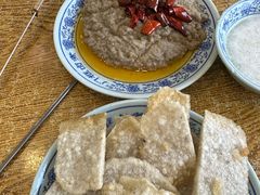 老北京炸灌肠-门框胡同百年卤煮(新街口店)