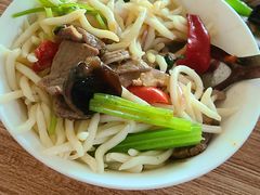 特色搓鱼面-清真·伊清阁餐厅