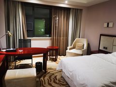 -陕西华浮宫酒店(未央湖公园店)