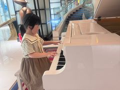 -喜鹊愉家酒店(郑州曼哈顿博览中心地铁站店)