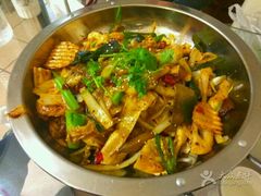 -悉尼塔旋转餐厅