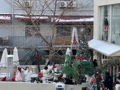 -泉乐坊步行街(烟酒特产平价超市店)