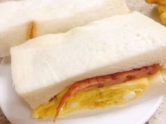 芝士餐肉蛋治-沙溪兄茶餐厅
