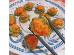 蟹黄墨鱼饼-龙桥私厨·姜花菊花过桥鱼·顺德菜(容桂店)