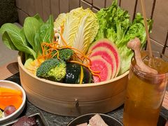 -三出山火锅(南京万象天地店)