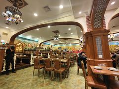 大堂-清真·玛丽亚新疆菜主题餐厅(浙江中路店)