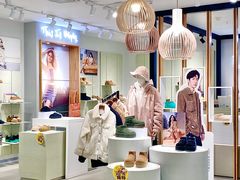 -王府井百货(中州中路店)
